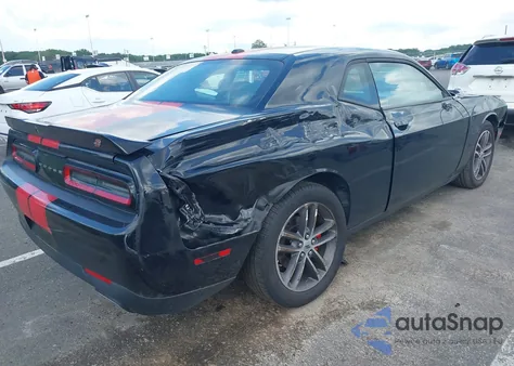 2019 Dodge Challenger Sxt Awd from USA, damaged, VIN 2C3CDZGG9KH690438